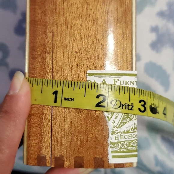 Ashton Wooden Hinged Cigar Box Empty - Picture 10 of 10